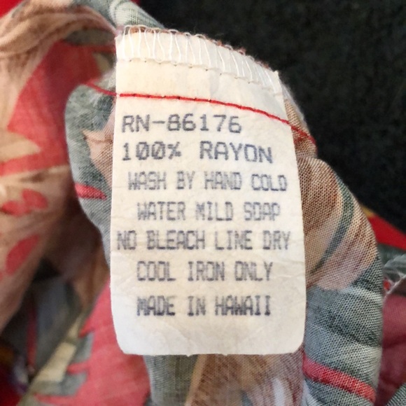 Paradise Found Hawaii Classic button-down tropical short sleeve, front pocket - Picture 10 of 12